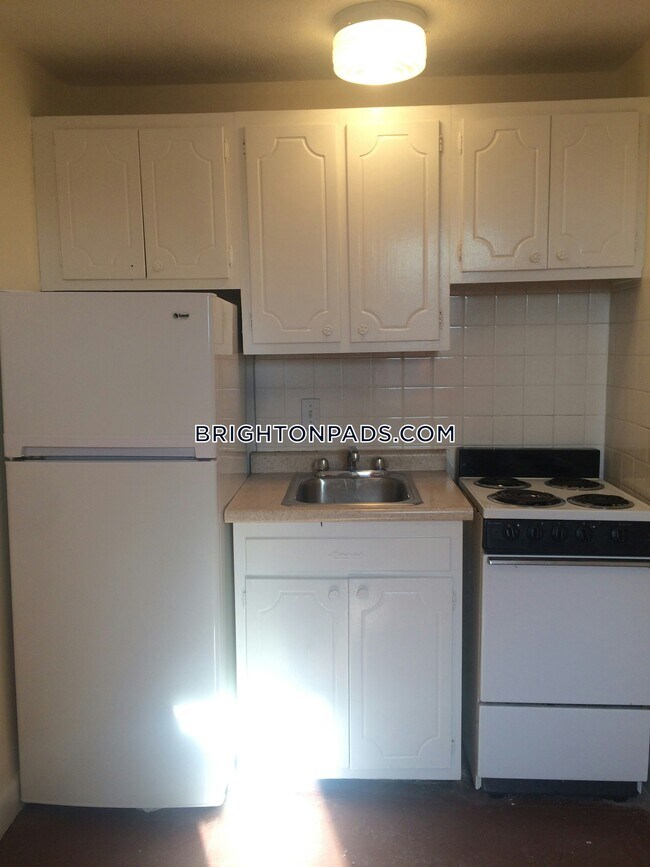 164 N Beacon St Unit 23, Boston, MA 02135