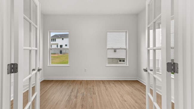 8762 Foxglove Ln, Cleves, OH 45002 - photo 3