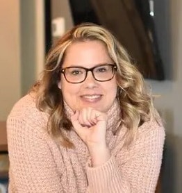 Natalie Lyons