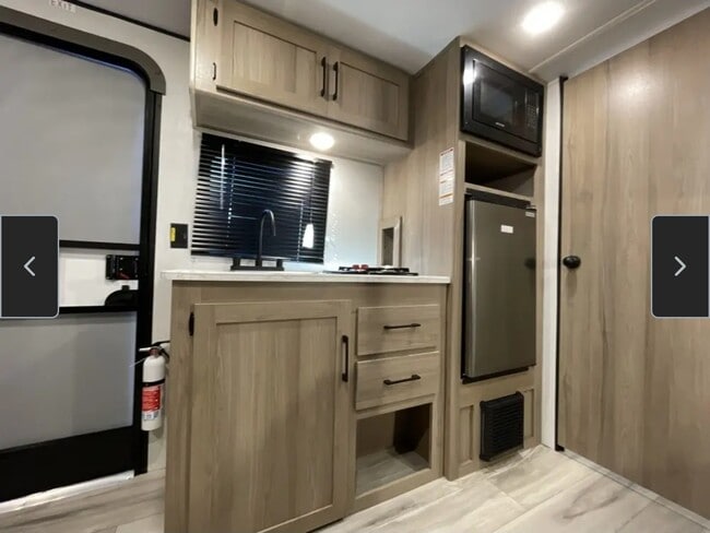 532 Camino de Amor unit C, Ramona, CA 92065 - photo 3