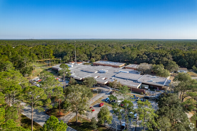 A beautiful aerial view of East Marion Elementary School in Marion County.