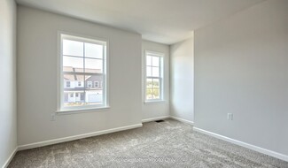 7857 Oak Brook Dr, Harrisburg, PA 17112