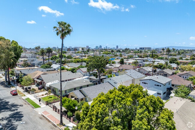 Central neighborhood is close to downtown and coastal areas of Long Beach.