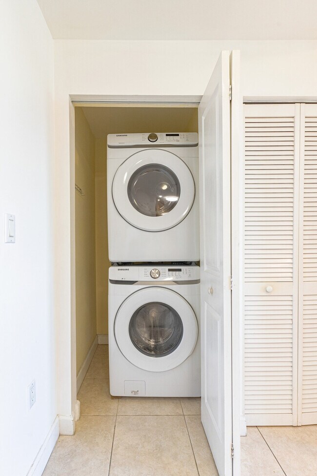 Shamrock Coral Gables unit ID1056257P, Miami, FL 33145 - photo 7