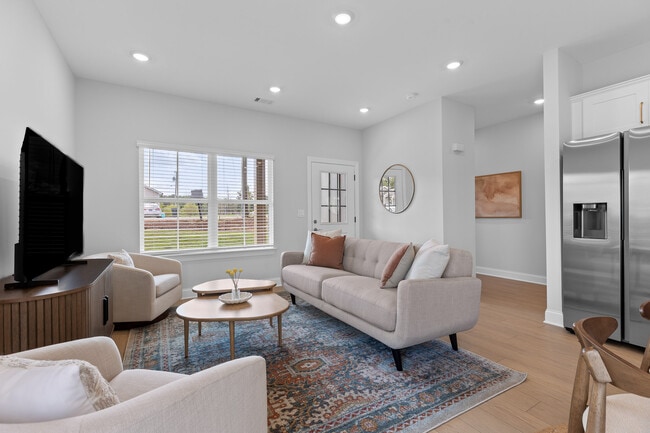 1113 Kinsey Dr-11.jpg