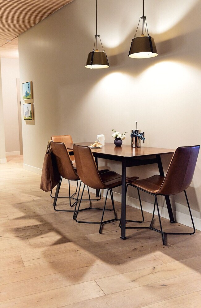 83 Middle St unit ID1366935P, Portland, ME 04101 - photo 2