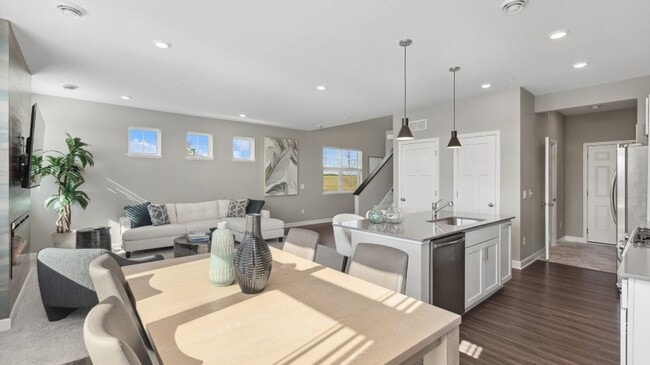 10520 Harbor Ln N, Maple Grove, MN 55369 - photo 3