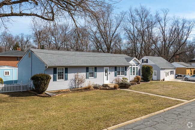Ranch homes in Cherry Hill Mall typically sit on sizable lots.