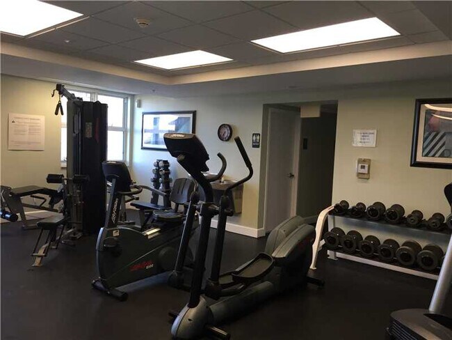 Douglas Grand unit 425, Coral Gables, FL 33134 - photo 6