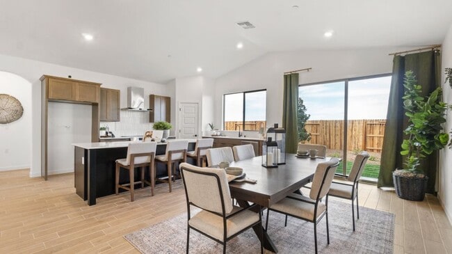 3905 Porch Way, Shafter, CA 93263 - photo 4