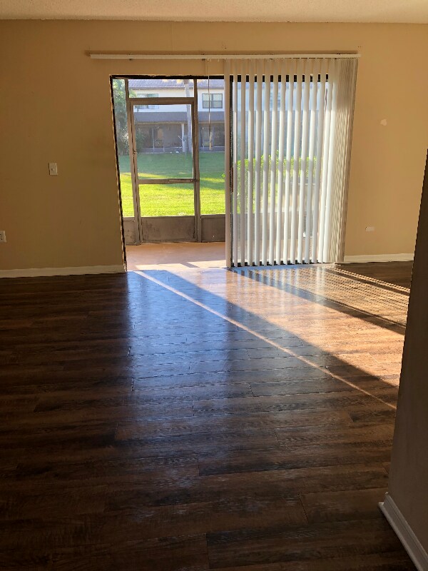 1076 Ellen Ct, Melbourne, FL 32935 - photo 2