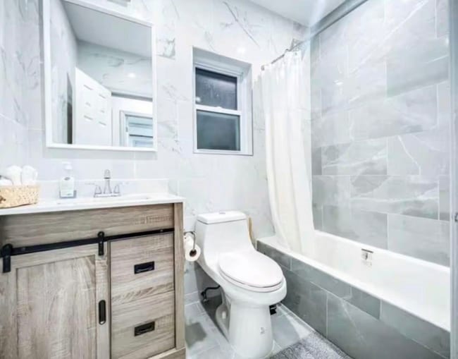 188-25 Keeseville Ave, Saint Albans, NY 11412 - photo 2