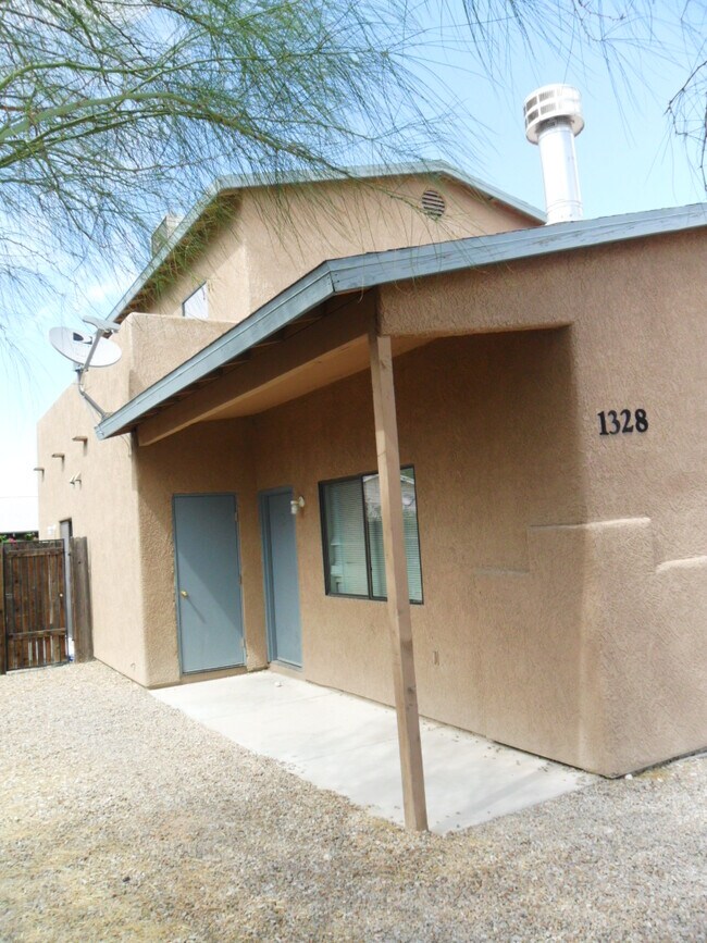 1328 E Lee St unit 1328 Lee St 2, Tucson, AZ 85719 - photo 3