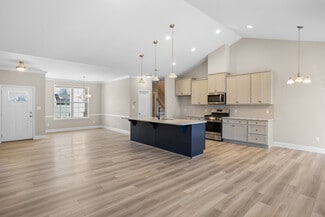 101 Maple Ln, King, NC 27021