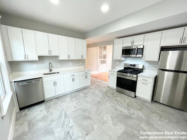 159 Boston St unit 4, Dorchester, MA 02125 - photo 2