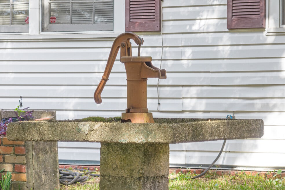 Neighborhood_Woodlawn_v02_01162024