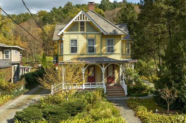 A Main Street Woodbury Queen Anne style home.