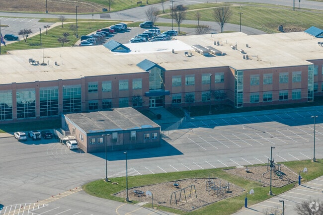 Hamilton Southeastern Intermediate provides attentive teaching to its students.