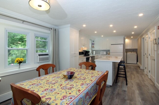 2 Sanford St unit 1, Buzzards Bay, MA 02532 - photo 6