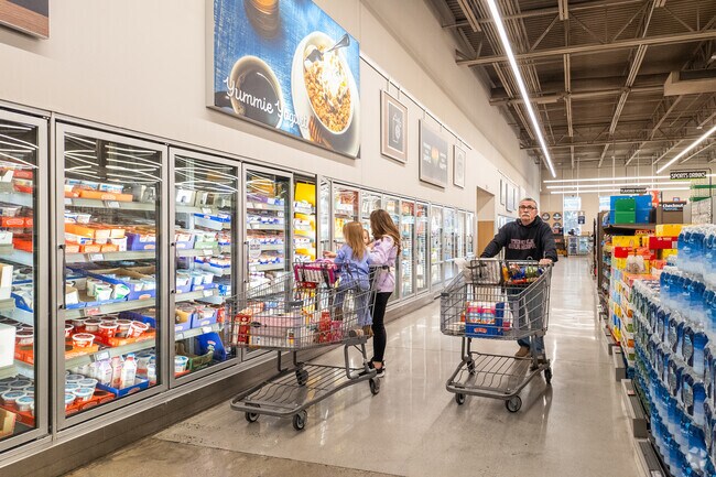 Violetwood conveniently has an Aldi just on the edge of the neighborhood.