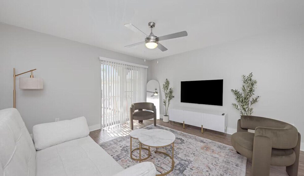 4312 W Roland St unit ID1365972P, Tampa, FL 33609 - photo 1
