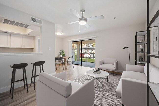 Haven at Waters Edge, Tampa, FL 33604 - photo 2