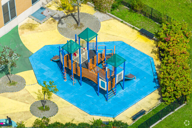 PS/IS 208Q has a well-equipped playground for students