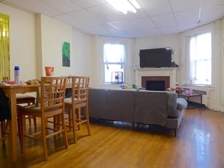 98 Beacon St, Boston, MA 02136