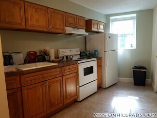 895 Huntington Ave Unit G-1, Boston, MA 02115