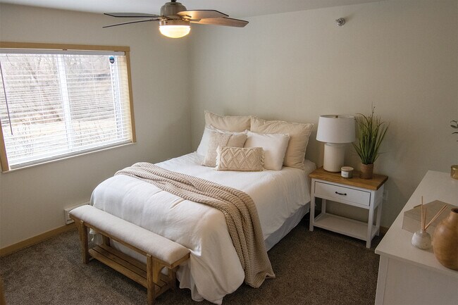 9522 E 16 Frontage Rd unit 208, Onalaska, WI 54650 - photo 5