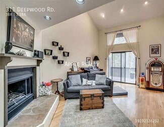 311 Deepwood Rd, Chapel Hill, NC 27514