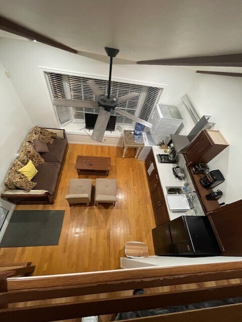 17014 Calahan St, Northridge, CA 91325