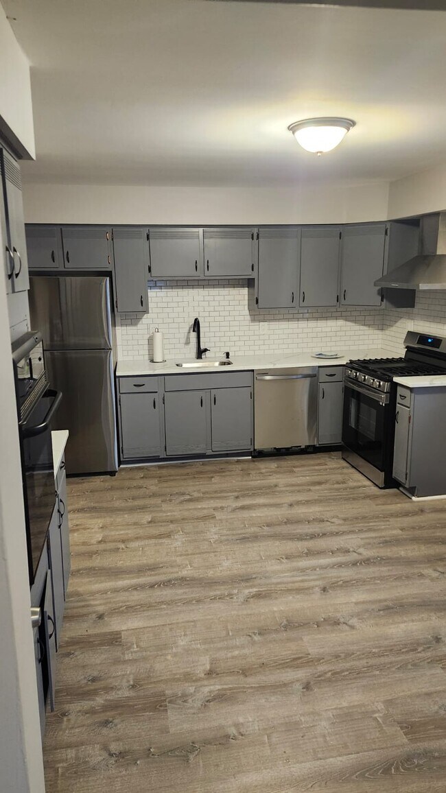 17 Union Ave unit 2, Maplewood, NJ 07040 - photo 7