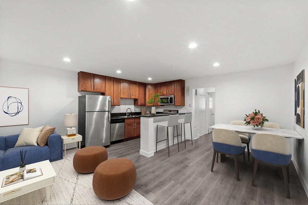 925 W 30th St unit 6, Los Angeles, CA 90007 - photo 1