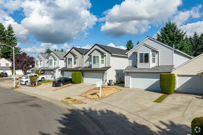 Duplex wind their way through the SW corner of the Image neighborhood.
