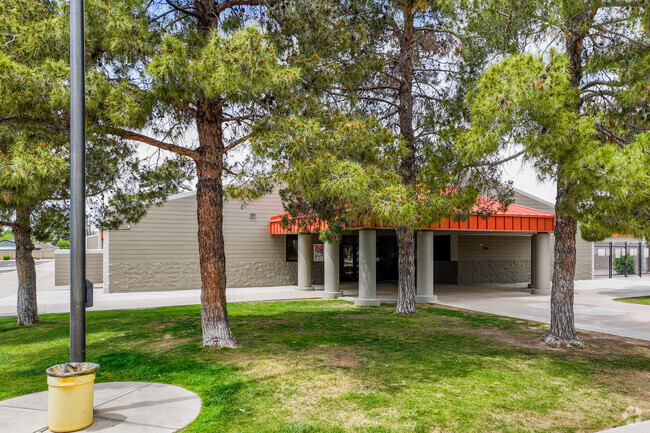 Osborn Middle School also has an office building in Phoenix, AZ.
