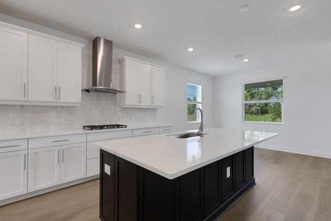 10012 Canaveral Cir unit 38529429, Sarasota, FL 34241 - photo 4