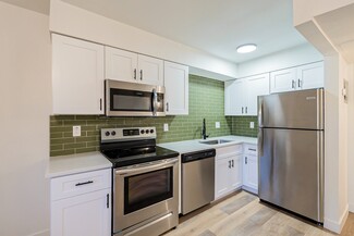 3025 N 36th St, Phoenix, AZ 85018