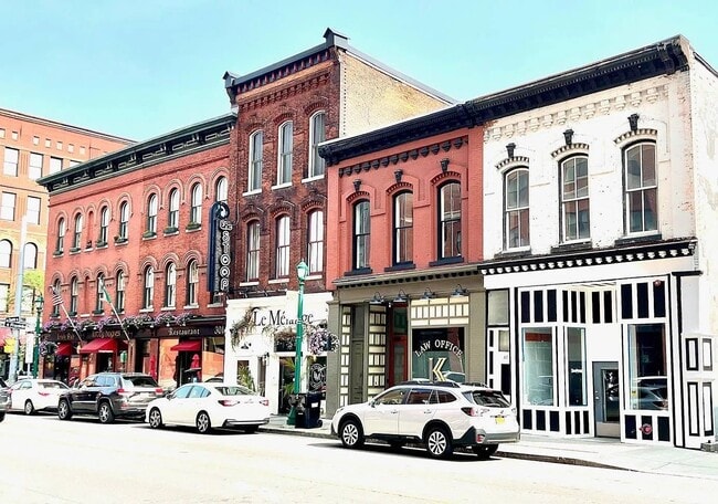 317 W Fayette St unit 2, Syracuse, NY 13202 - photo 2