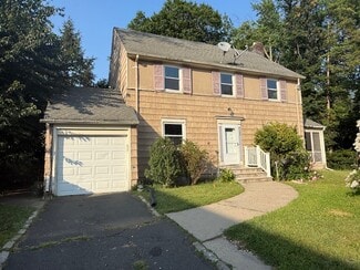 764 E Clark Cir, Orange, NJ 07050