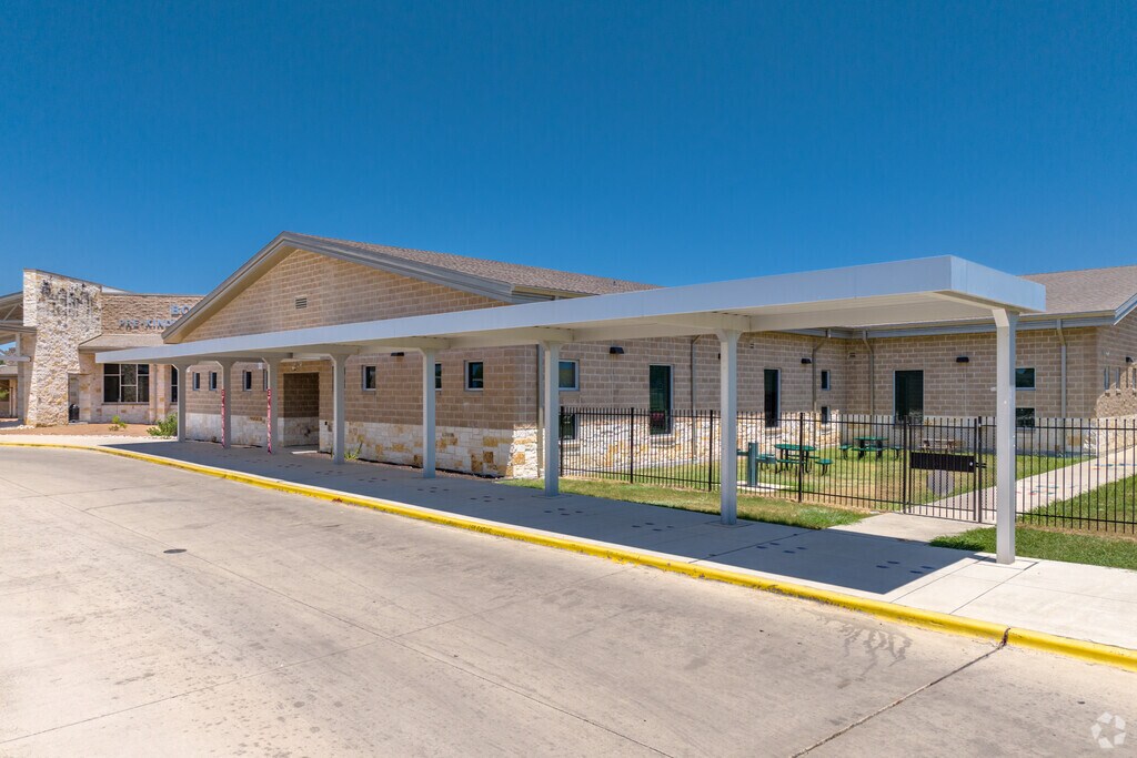 Bonham Elementary School, Rankings & Reviews