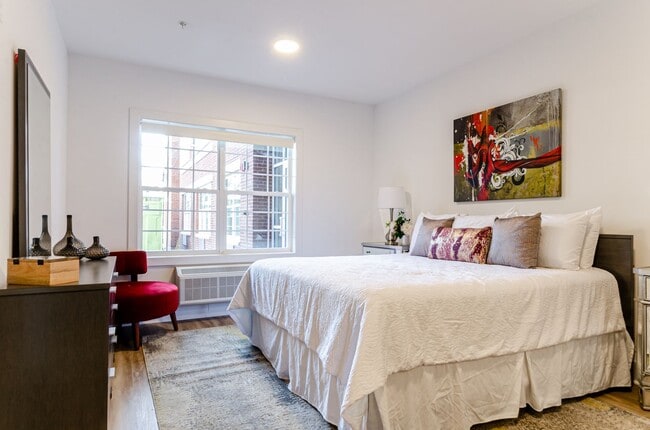 Lakeside Residence, Pompton Lakes, NJ 07442 - photo 5