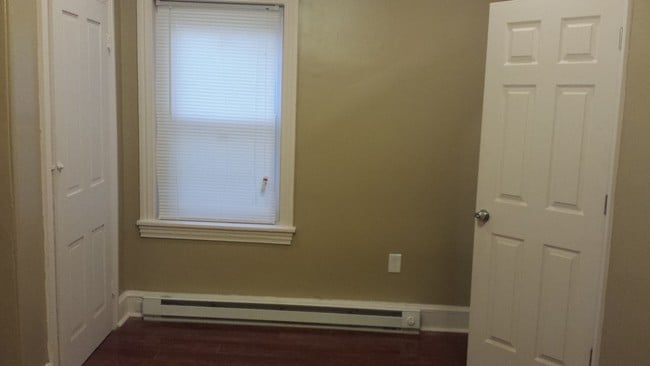 1215 W 4th St, Wilmington, DE 19805 - photo 4