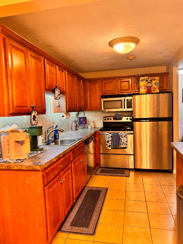 400 New River Rd Unit 102, Lincoln, RI 02838