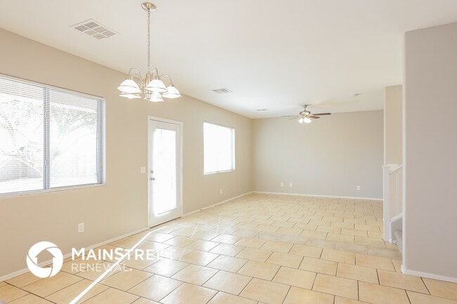 7322 W Wolf St, Phoenix, AZ 85033 - photo 5