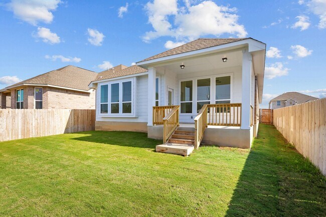 649 Broomsedge St, New Braunfels, TX 78130 - photo 4