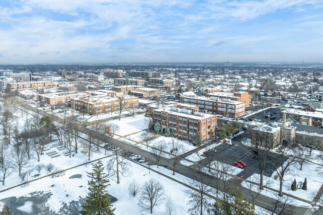 IC Catholic Prep is a private Catholic high school in Elmhurst, IL.