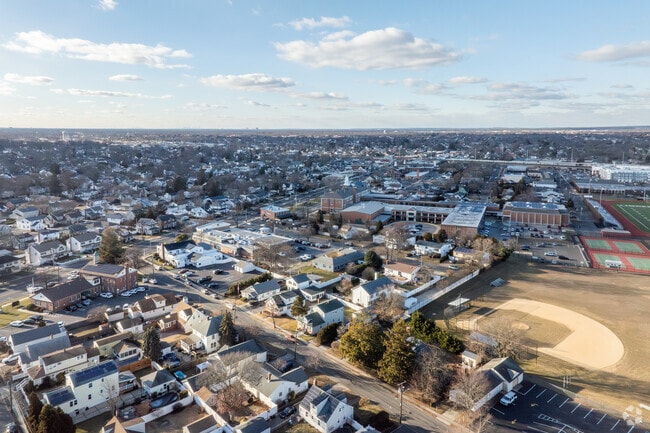 Find your forever home in the quaint city of North Lindenhurst.