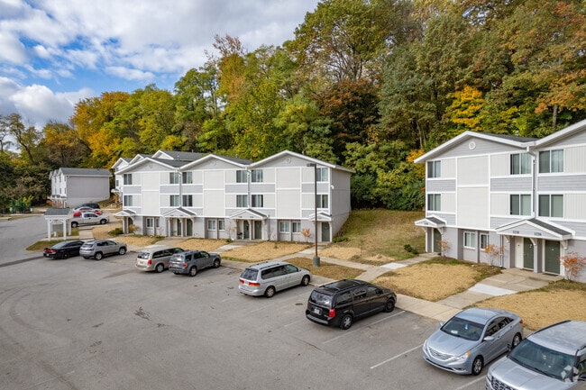Spring Hill Town Homes in Sherbondy Hill, Akron, OH.