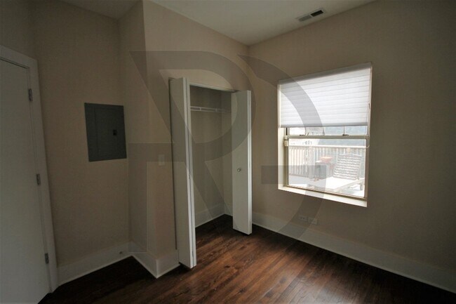 624 W Roscoe St unit 2, Chicago, IL 60657 - photo 7